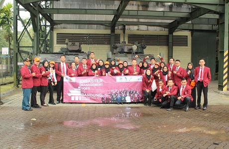 Mahasiswa Unhan Study Visit ke Industri Pertahanan Strategis Nasional