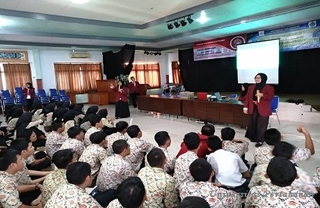 Prodi Teknologi Penginderaan Universitas Pertahanan Laksanakan Unhan Mengajar di MAN 02 Bogor