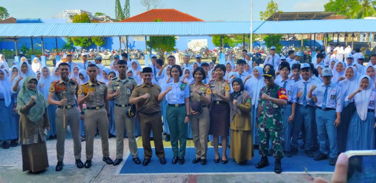 Sinergi Antara Taruna/Taruni Yontarlat-1/Macan dan Densus-88 Dalam Sosialisasi Pendidikan dan Wawasan Kebangsaan Di SMA Negeri 2 Samarinda