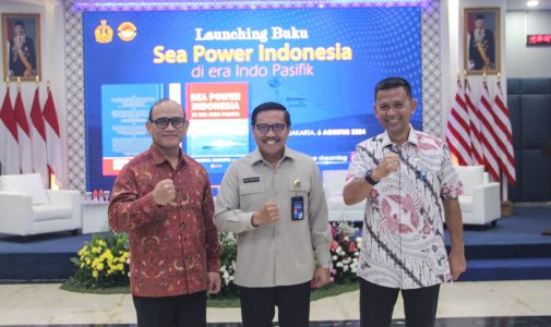 Plt.Rektor Unhan RI Menghadiri Acara launching buku karya Ketua Dewan Guru Unhan RI Laksamana TNI Purn. Prof. Dr. Marsetyo, “Sea Power Indonesia di Era Indo Pasifik”.