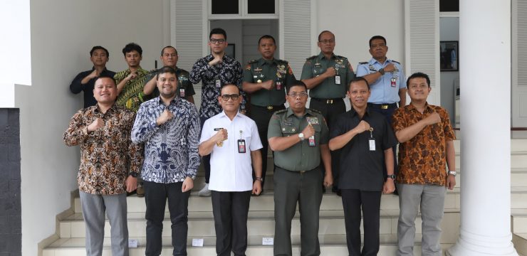 Rektor Unhan RI Bersama Direktur Eksekutif IFSR Tandatangani Kerja Sama Curriculum Development Sarjana Penggerak Pembangunan Indonesia. 