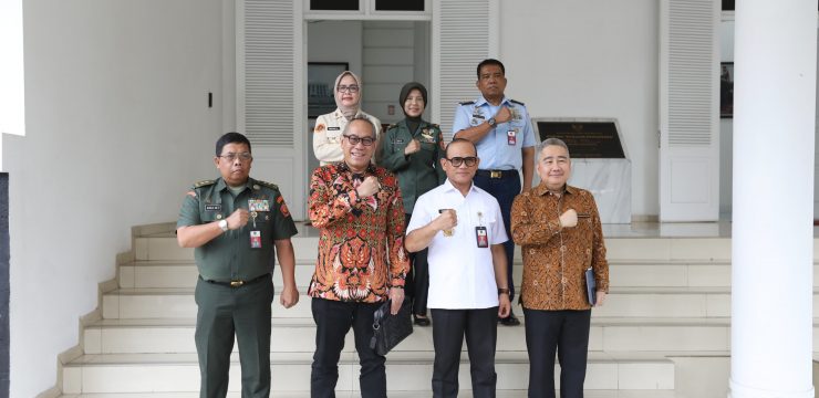 Rektor Unhan RI Terima Kunjungan Ketua Umum Asosiasi Biofarmasi dan Bahan Baku Obat Membahas: Kemandirian Biofarmasi sebagai Pilar Ketahanan Kesehatan Nasional.